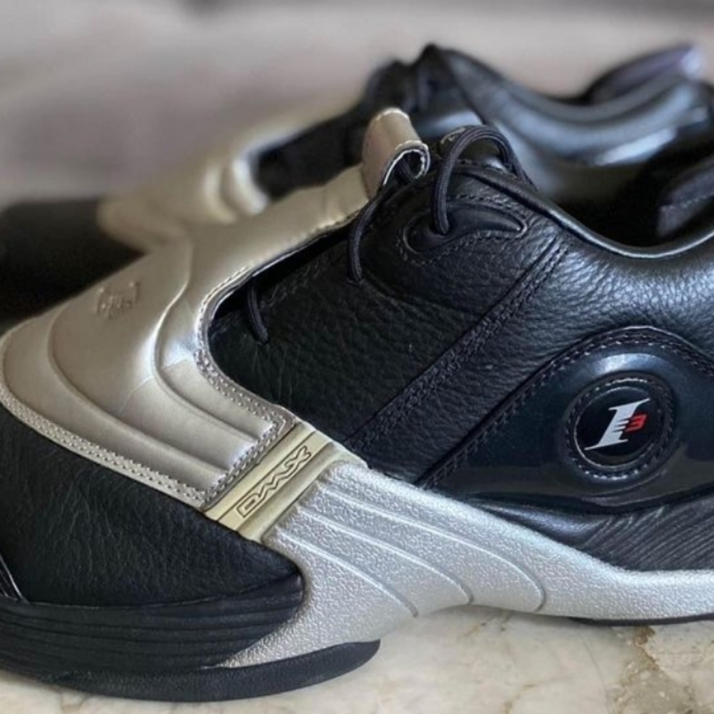 Reebok Answer 5 Sneakers in Black/Matte Silver